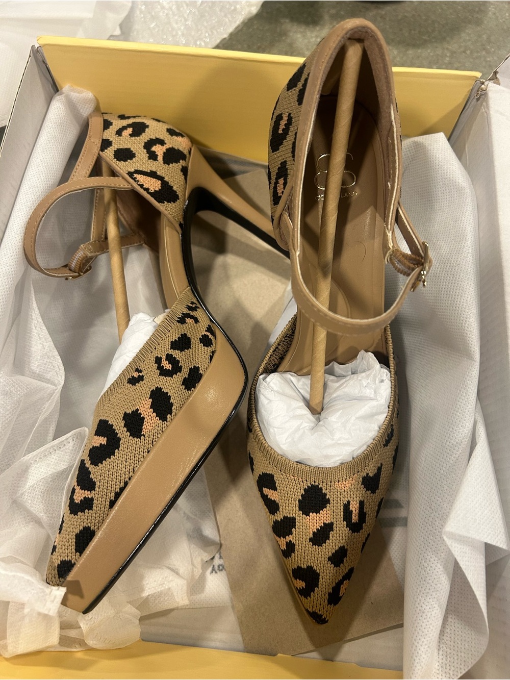 Cosy Island Leopard Print Pumps NEW - Picture 8 of 10